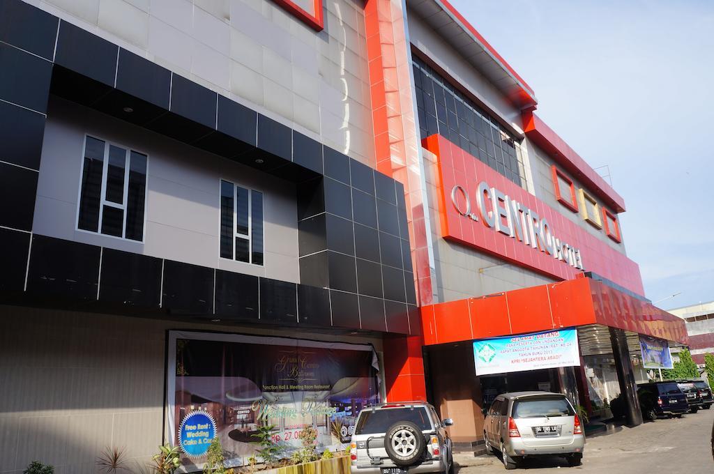 Quin Centro Hotel Palembang Exteriör bild
