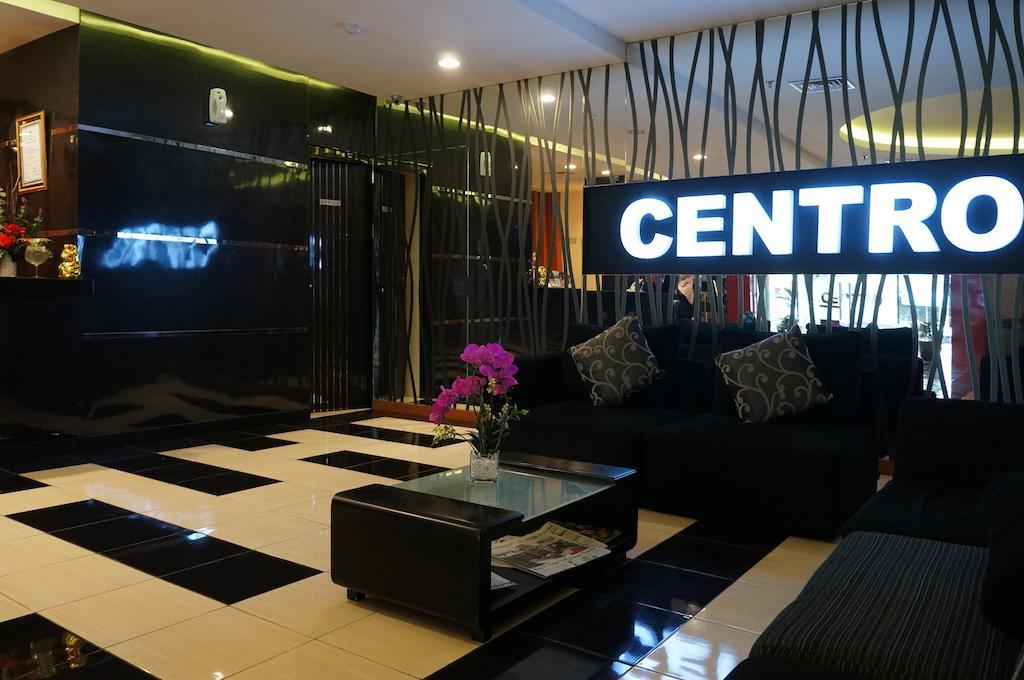 Quin Centro Hotel Palembang Exteriör bild