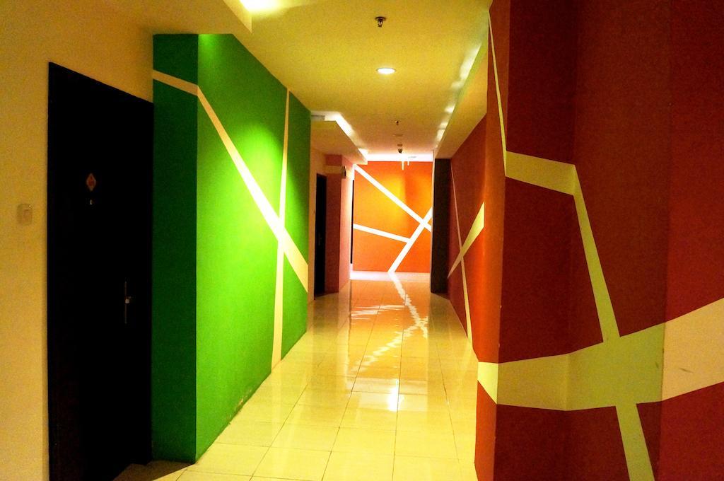 Quin Centro Hotel Palembang Exteriör bild